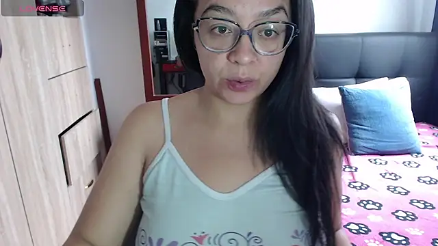 Snapshot of miia-big1boobs_ chatting on 27, 1, 2025 miia-big1boobs online show from 27, 1, 2025