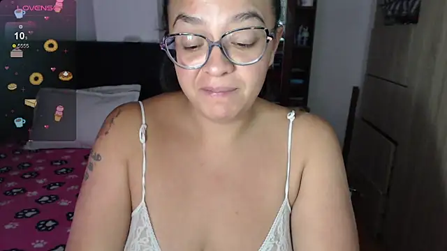 Snapshot of miia-big1boobs_ chatting on 18, 2, 2025 miia-big1boobs online show from 18, 2, 2025