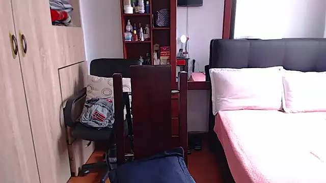 Snapshot of miia-big1boobs_ chatting on 19, 3, 2025 miia-big1boobs online show from 19, 3, 2025