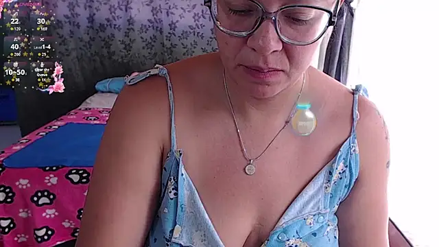 Snapshot of miia-big1boobs_ chatting on 26, 9, 2025 miia-big1boobs online show from 26, 9, 2025