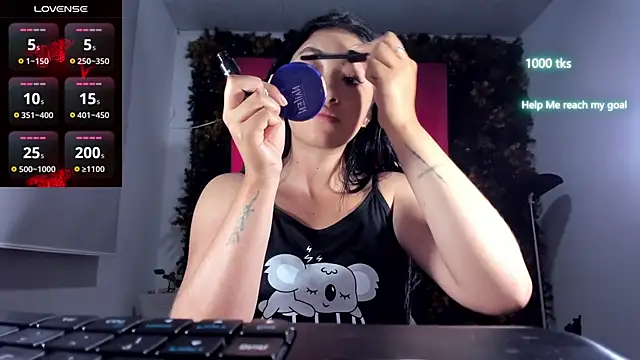 Snapshot of emily_palmeer chatting on 21, 7, 2026 emily palmeer online show from 21, 7, 2026