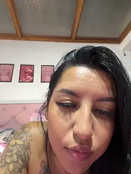 Tamara Roberts1 online show from 9, 2, 2025