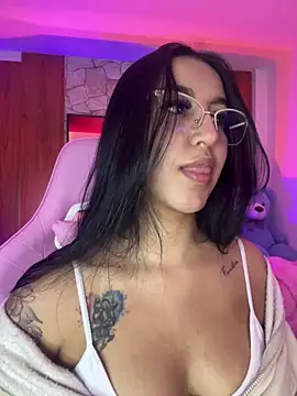Snapshot of Tamara_Roberts1 chatting on 27, 3, 2026 Tamara Roberts1 online show from 27, 3, 2026