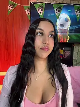 Snapshot of Tamara_Roberts1 chatting on 19, 6, 2026 Tamara Roberts1 online show from 19, 6, 2026