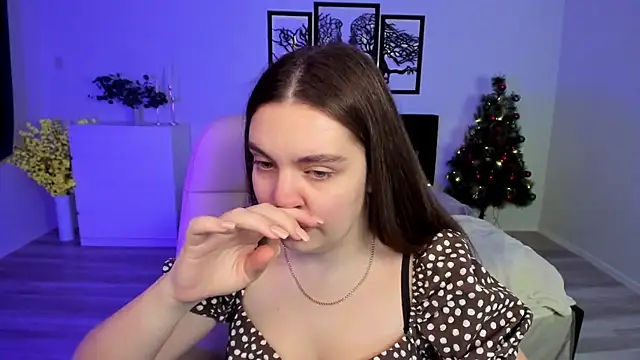 DaniellaLovely online show from 10, 1, 2025