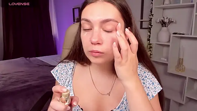 DaniellaLovely online show from 22, 9, 2025