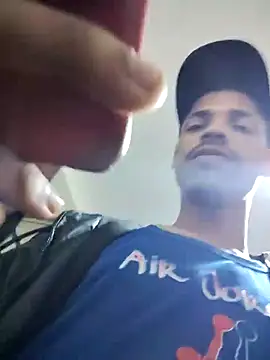 Snapshot of elmataculo123 chatting on 3, 11, 2025 elmataculo123 online show from 3, 11, 2025