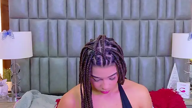 Snapshot of TiaraRosse chatting on 3, 2, 2026 TiaraRosse online show from 3, 2, 2026