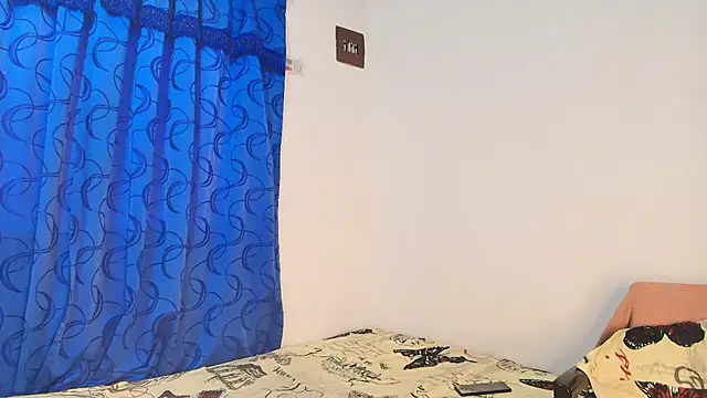 Oh Tique online show from 14, 9, 2025