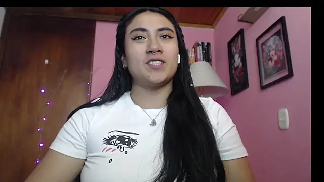 Snapshot of bunnyemilyrose36 chatting on 13, 12, 2024 bunnyemilyrose36 online show from 13, 12, 2024