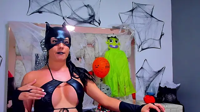 Snapshot of ZachaTompson chatting on 31, 10, 2025 ZachaTompson online show from 31, 10, 2025