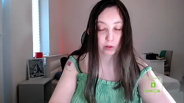 Snapshot of cute_and_hot chatting on 1, 5, 2026 cute and hot online show from 1, 5, 2026