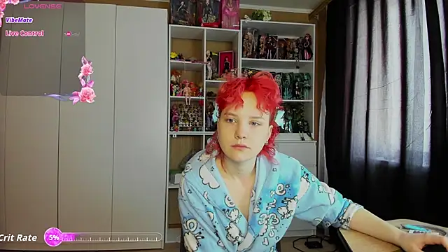 School Love online show from 23, 4, 2026