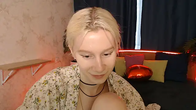Snapshot of EnigmaSee chatting on 15, 7, 2026 EnigmaSee online show from 15, 7, 2026