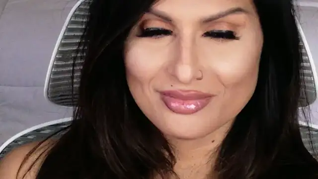 Snapshot of xprettysmilex chatting on 13, 5, 2026 xprettysmilex online show from 13, 5, 2026
