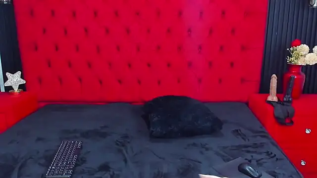 KateTompson  online show from 27, 2, 2026