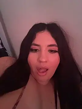 hally berry     online show from 25, 11, 2025