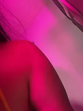 Snapshot of hally_berry____ chatting on 27, 3, 2026 hally berry online show from 27, 3, 2026