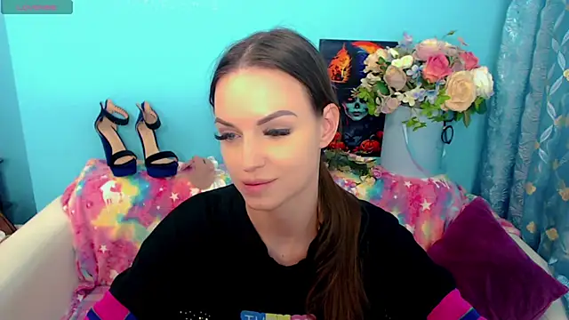 LindaaLu online show from 19, 3, 2025