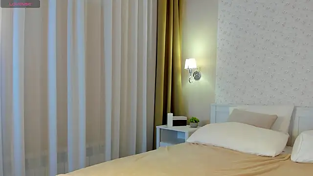 Anna Robinson online show from 21, 2, 2025