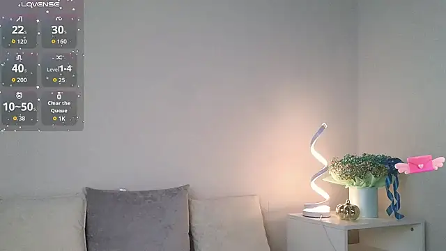 chloi hes online show from 25, 10, 2025