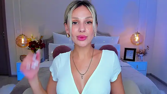 MissLoou online show from 8, 7, 2026