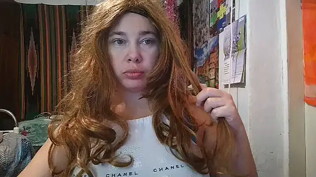 Cora Maro online show from 14, 9, 2025