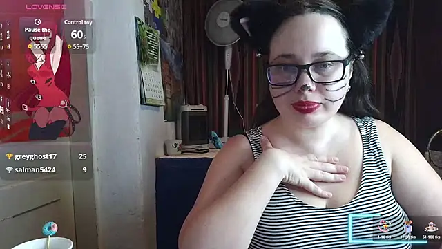 Snapshot of Cora_Maro chatting on 10, 7, 2026 Cora Maro online show from 10, 7, 2026