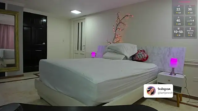 Snapshot of charolbruce_1 chatting on 17, 2, 2026 charolbruce 1 online show from 17, 2, 2026