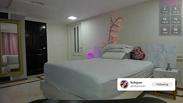 Snapshot of charolbruce_1 chatting on 21, 2, 2026 charolbruce 1 online show from 21, 2, 2026