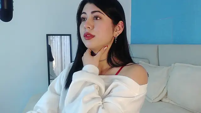 Zoe Benson online show from 7, 3, 2025