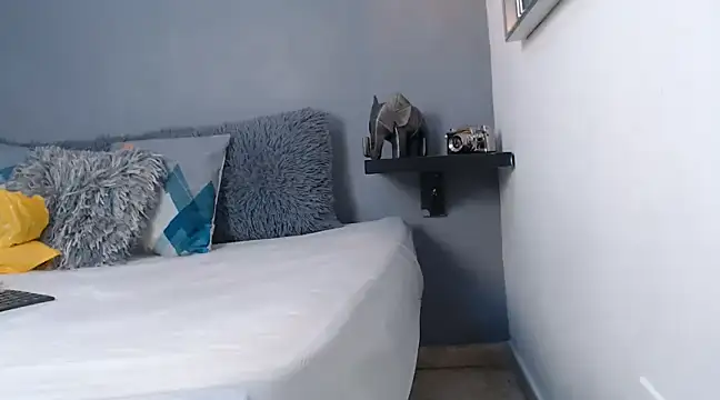 AbigailWilliams  online show from 22, 3, 2025