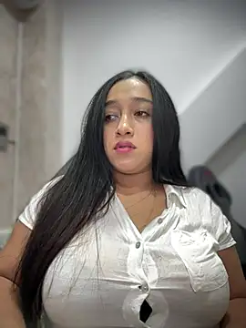 Snapshot of cata_megan chatting on 10, 3, 2025 cata megan online show from 10, 3, 2025