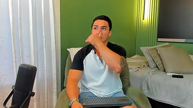 Ryan Hunt online show from 14, 1, 2025