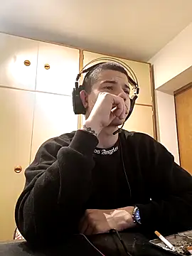 Snapshot of BigDickEnrg7195 chatting on 17, 2, 2025 BigDickEnrg7195 online show from 17, 2, 2025