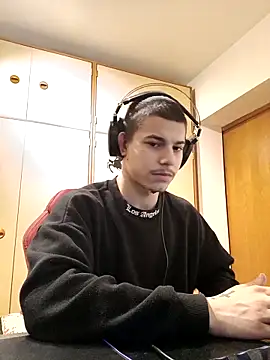 Snapshot of BigDickEnrg7195 chatting on 20, 2, 2025 BigDickEnrg7195 online show from 20, 2, 2025