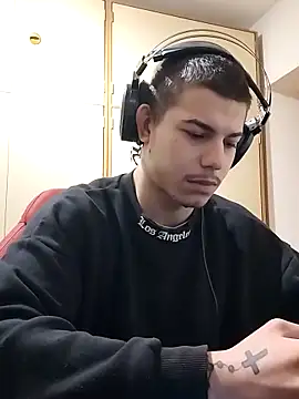 Snapshot of BigDickEnrg7195 chatting on 21, 2, 2025 BigDickEnrg7195 online show from 21, 2, 2025