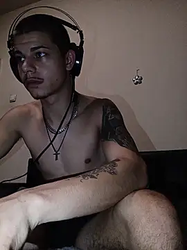 Snapshot of BigDickEnrg7195 chatting on 21, 11, 2025 BigDickEnrg7195 online show from 21, 11, 2025