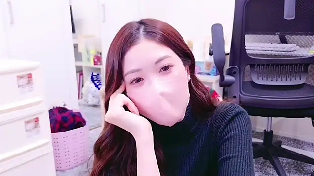 oxo yuna oxo online show from 11, 1, 2025