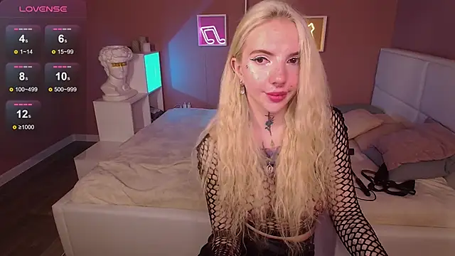 AnneTenet online show from 9, 3, 2025