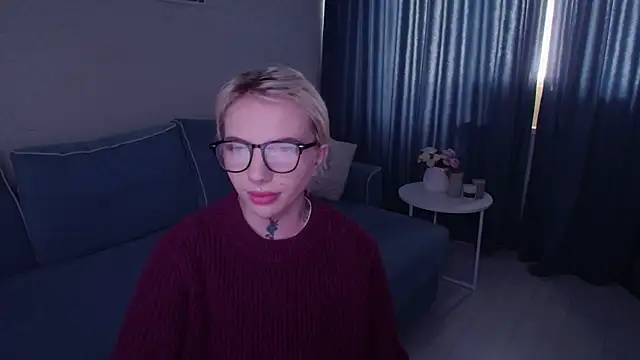 AnneTenet online show from 3, 10, 2025