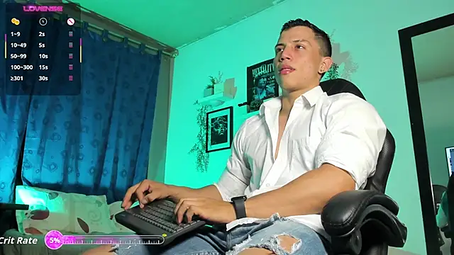 Snapshot of ThomsEvery_ chatting on 17, 10, 2025 ThomsEvery online show from 17, 10, 2025