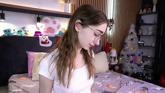 Snapshot of PollyBeev chatting on 29, 11, 2025 PollyBeev online show from 29, 11, 2025