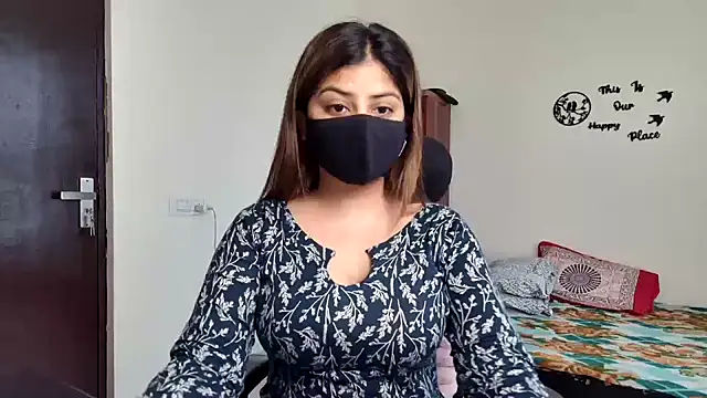 Snapshot of Hoty-Shivangi chatting on 26, 2, 2026 Hoty-Shivangi online show from 26, 2, 2026