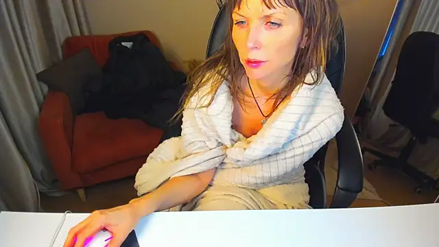 Elizabe th online show from 22, 1, 2025