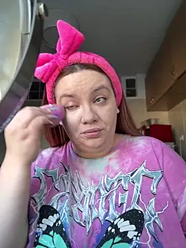 MelanieBrownn online show from 24, 2, 2025