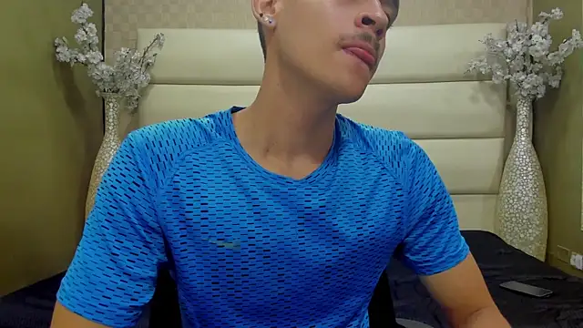 Desmon Clark online show from 11, 3, 2025