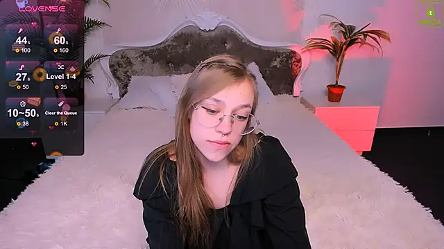 LayriantaVee online show from 15, 1, 2025