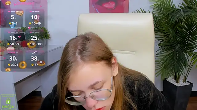 LayriantaVee online show from 6, 10, 2025