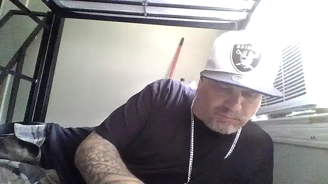 clitstitsandbongrips online show from 23, 4, 2026